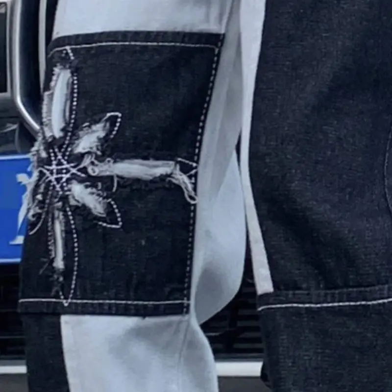 Retro Black and White Stitching Embroidery Jeans-2