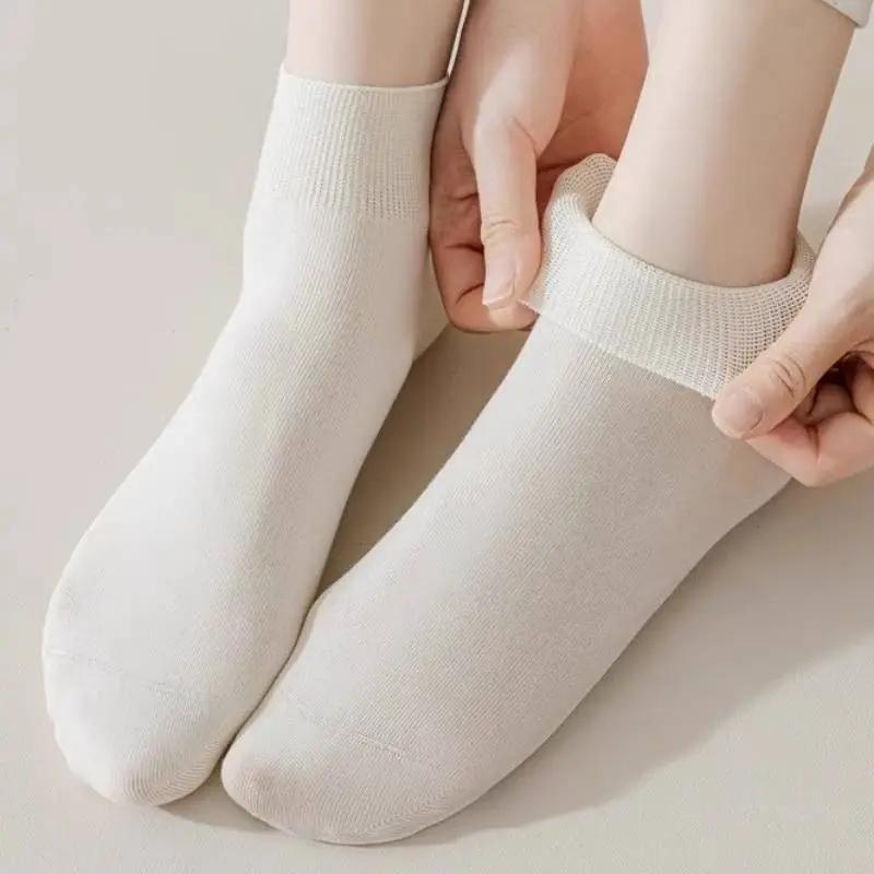 Casual Plain Polyester Mid Calf Sock-9