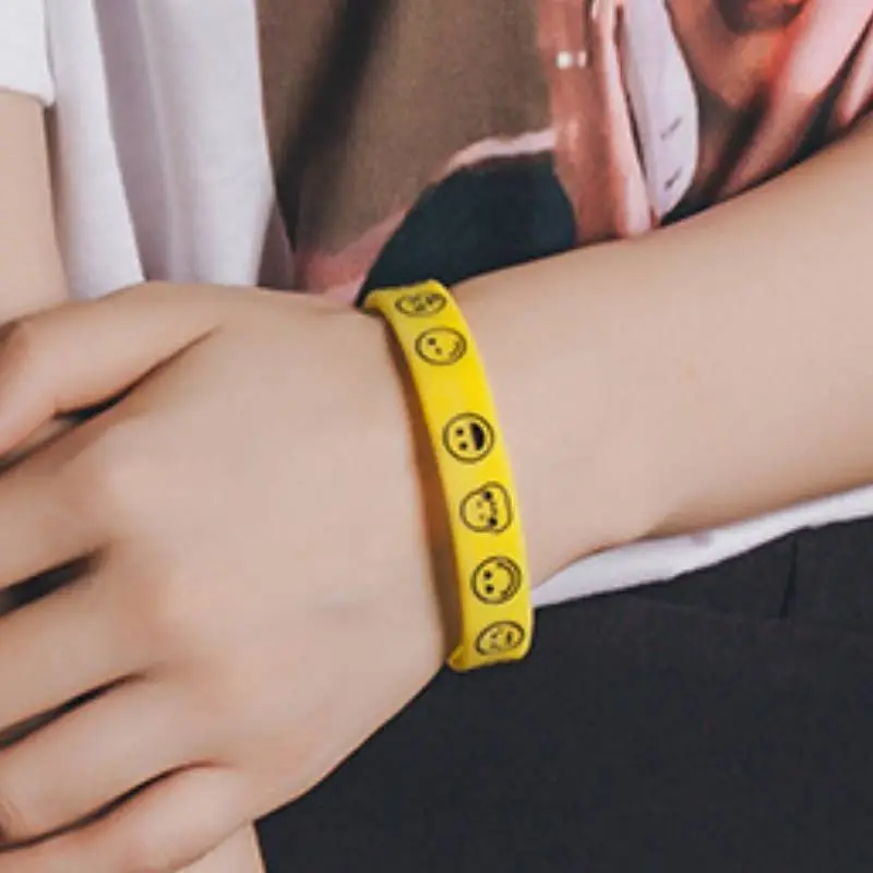 Hip Hop Smiley Face Pattern Bracelet-2