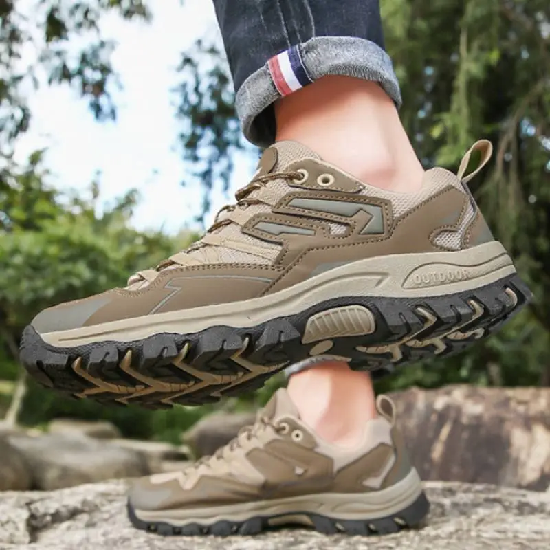 Large Size Hiking Shoes-8