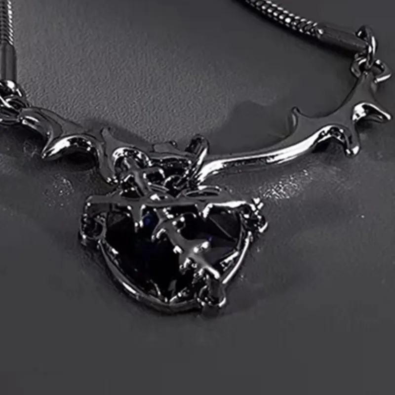 Trendy Dark Necklace-3