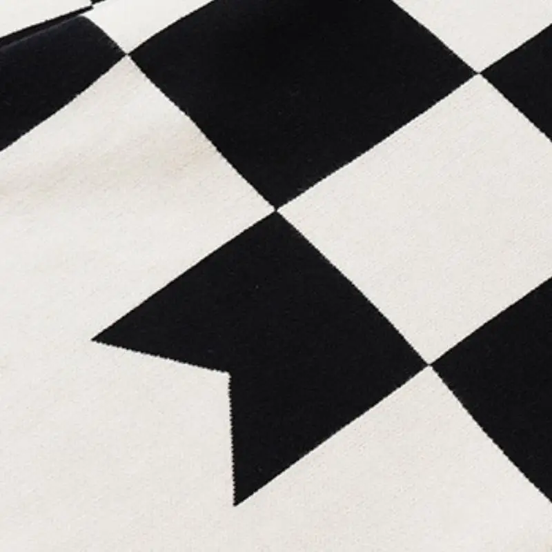 Chessboard Tassel Crewneck Sweater-4