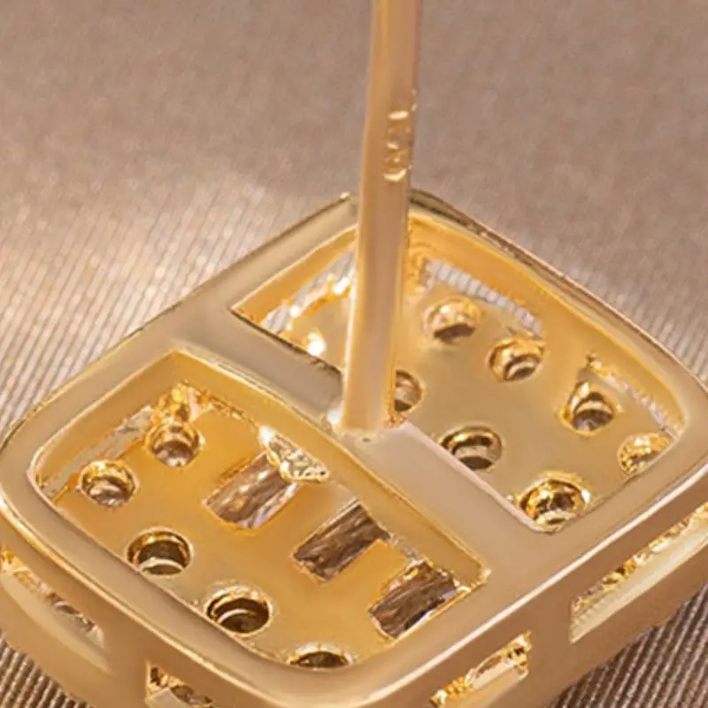 Light Luxury Zircon Earrings-3