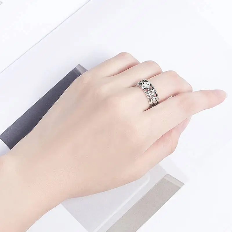 Retro Five Pointed Star Smiley Face Ring-1