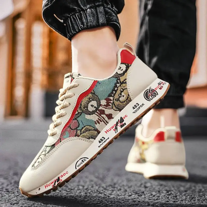 Sporty Breathable Skateboarding Shoes-2