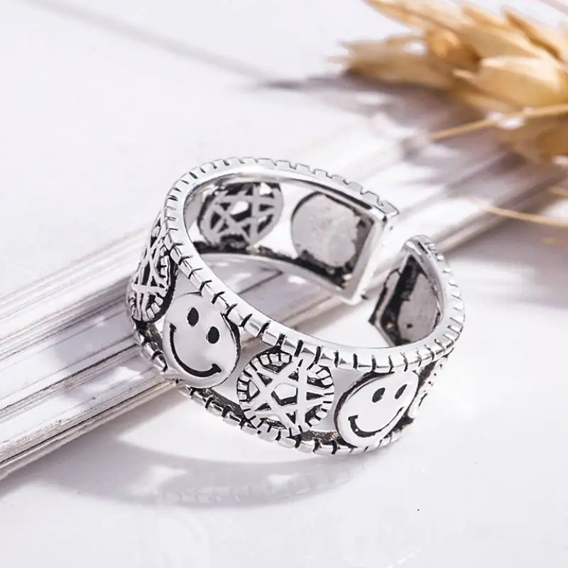 Retro Five Pointed Star Smiley Face Ring-2