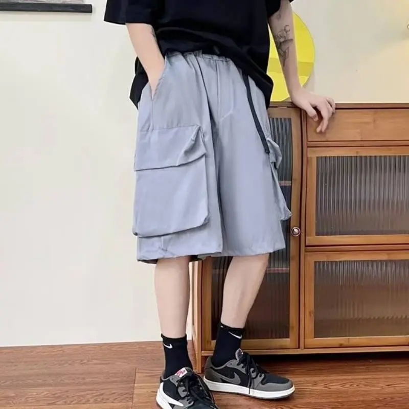 Loose Multi Pockets Casual Shorts-1