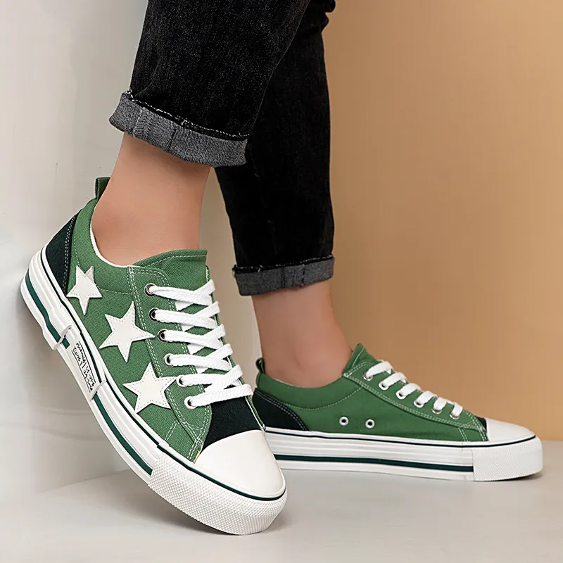 Trendy Breathable Skateboarding Shoes-1