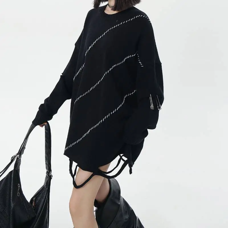 Retro High Street Irregular Hole Pin Open Line Contrast Color Loose Knit Sweater-3
