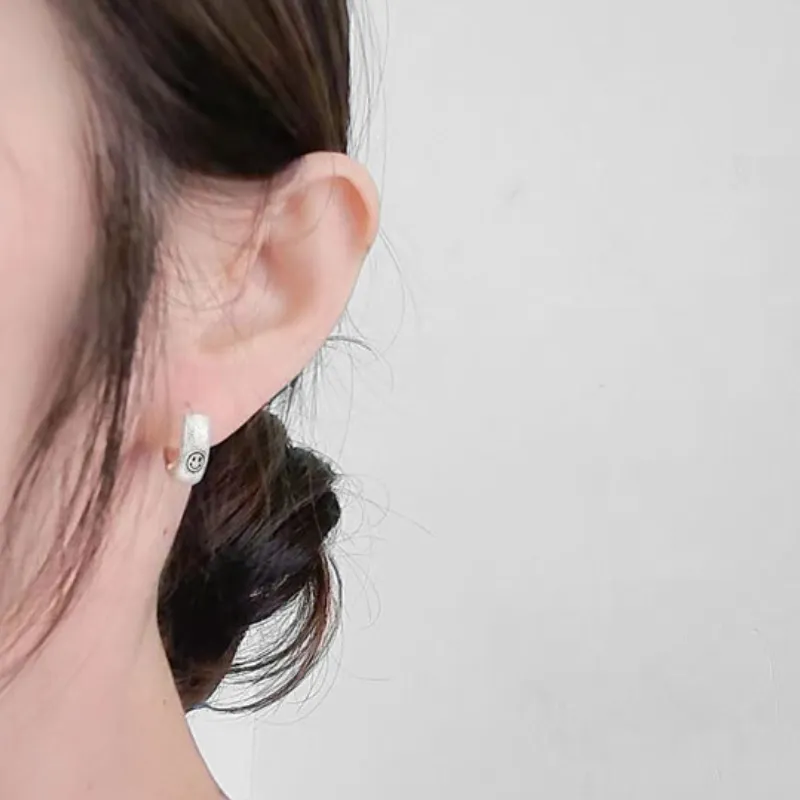 Versatile Smiley Face Earrings-1