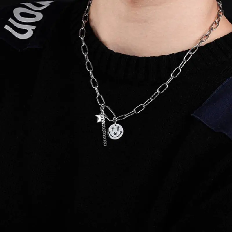 Smiley Face Spliced Necklace-2