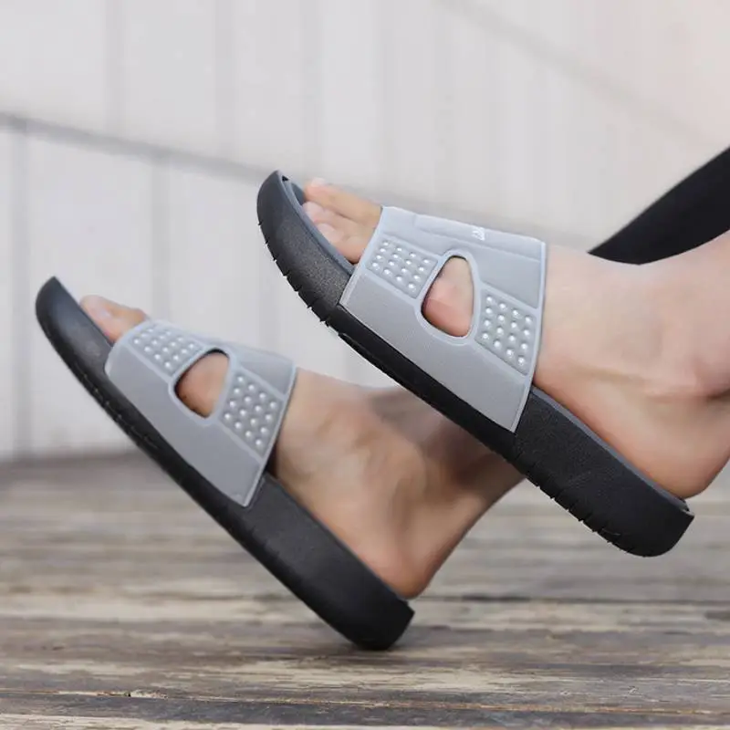 Fashionable Beach Sandals-4