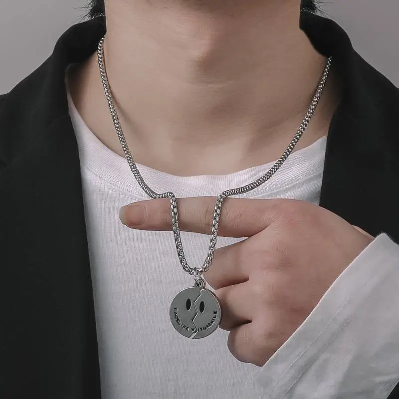 Internet Celebrity Double Smiley Face Necklace-2