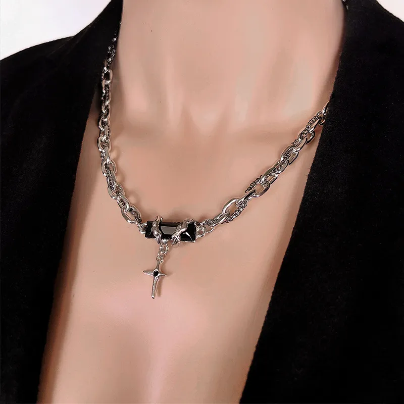 Versatile Trendy Pendant Necklace-1