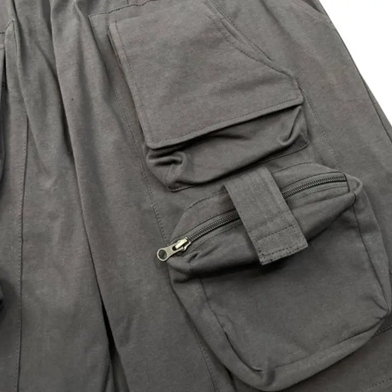 Retro Multi Pocket Loose Shorts-3
