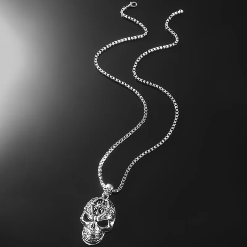 Skull Pendant Necklace-1