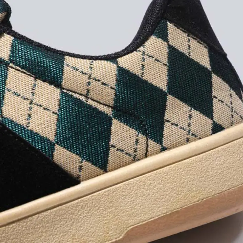 Comfortable Non slip Wear resistant Retro Sneakers-4