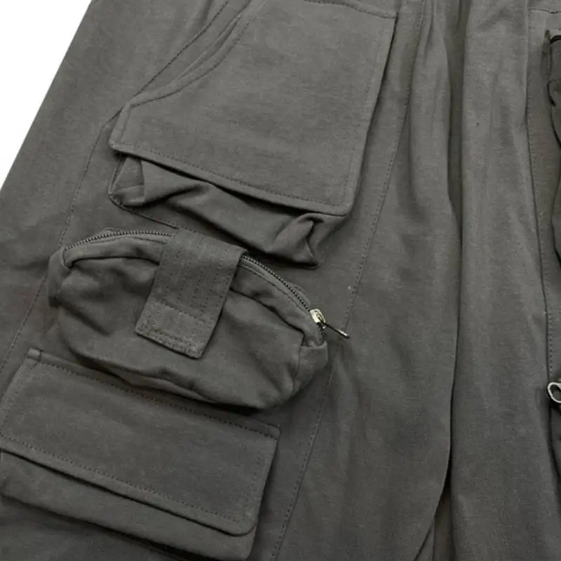 Retro Multi Pocket Loose Shorts-4