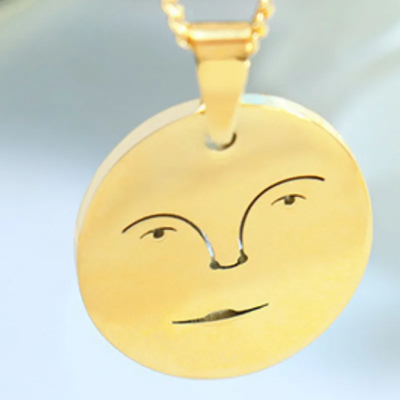 Personality Smiley Face Pendant Necklace-2