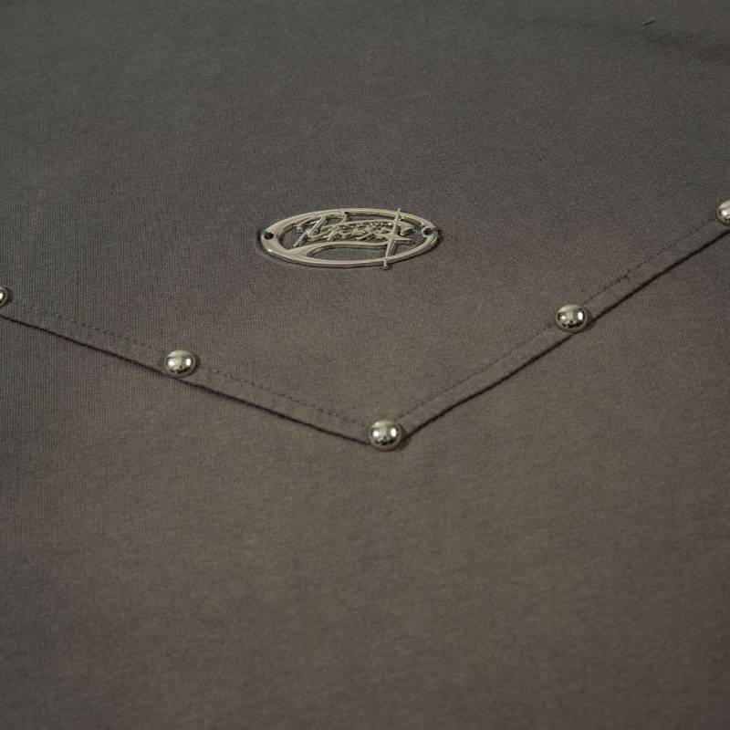 【SATIIIZ】Pawson Vintage Washing Rivet T-Shirt Vintage Washed Old Rivet Design Short Sleeve T-shirt - POIZON