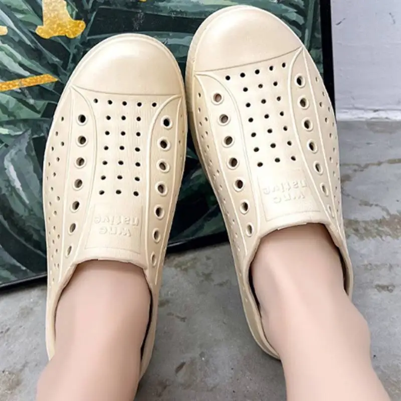 Trendy Hollow Soft Bottom Sandals-2