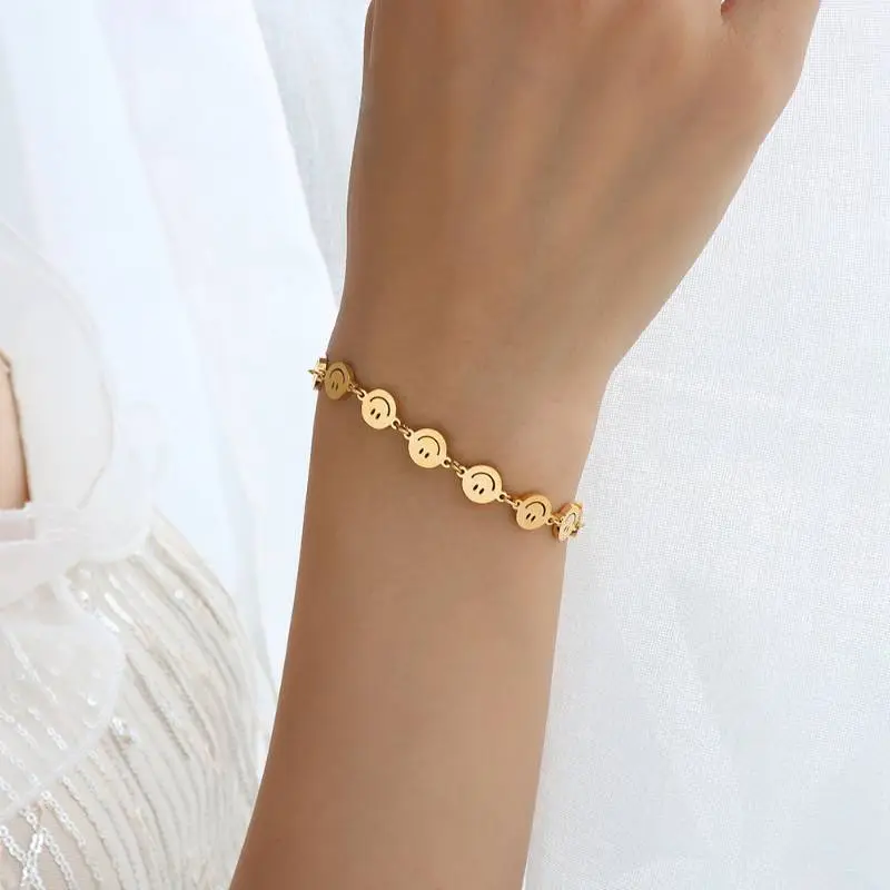 Simple Smiley Face Bracelet-3