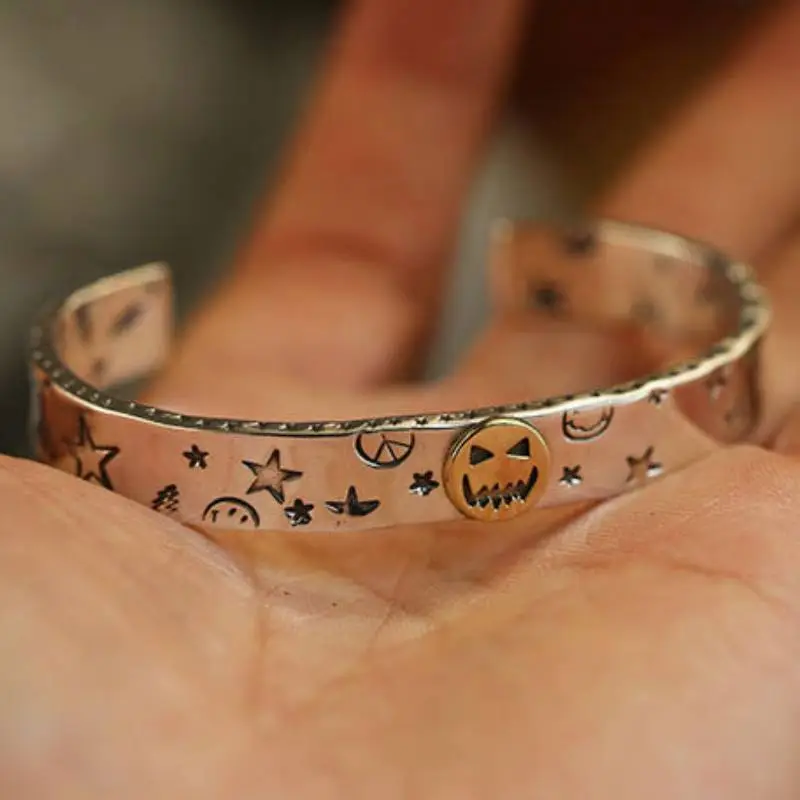 Silver Smiley Face Retro Bracelet-4