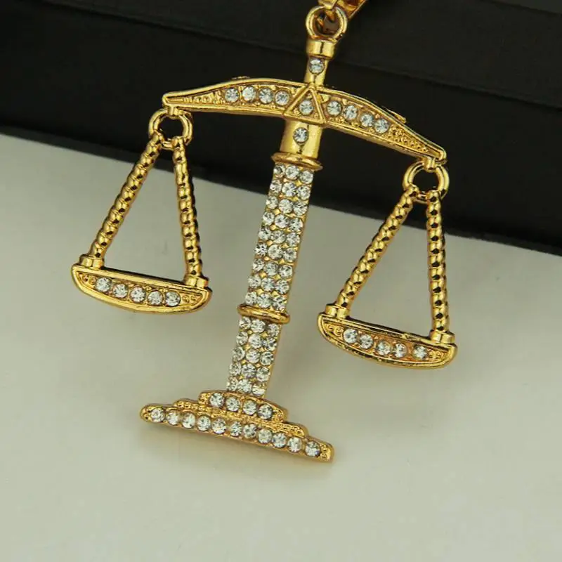 Diamond Pendant Necklace-1