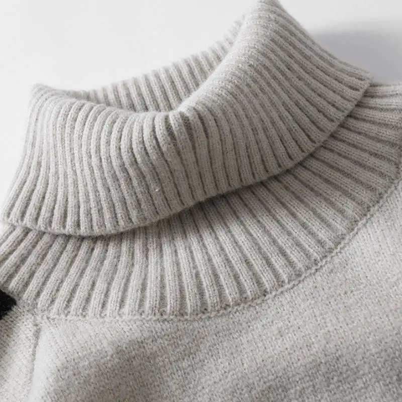 Retro Color Contrast Three Bars Striped Turtleneck Sweater-3