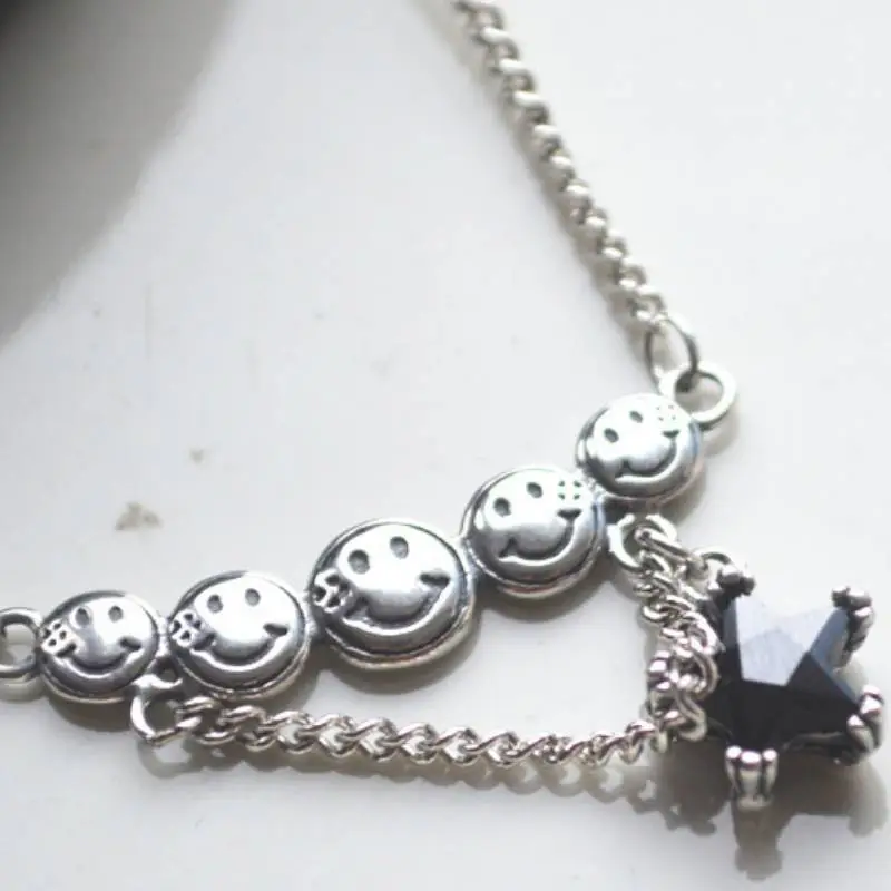 Silver Smiley Five Pointed Star Necklace-4