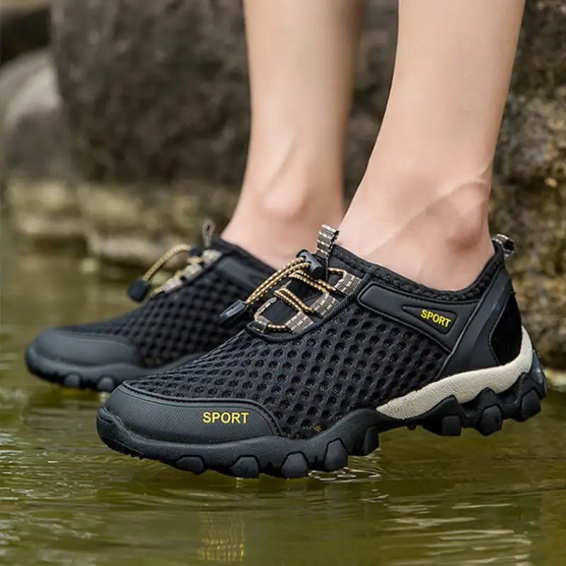 Sporty Lightweight Lifestyle Shoes-3
