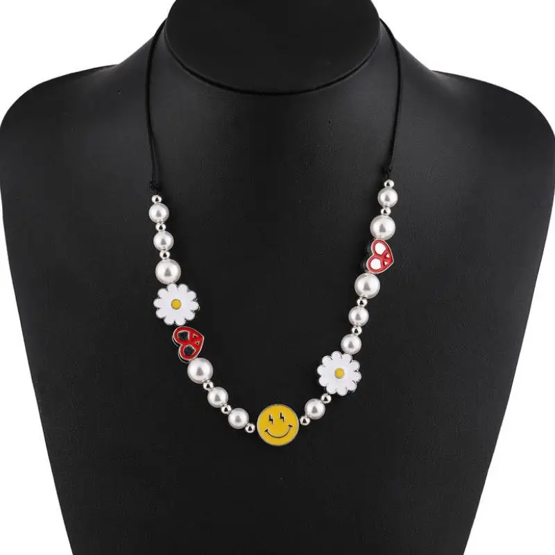 Smiley Face Pearl Necklace-1