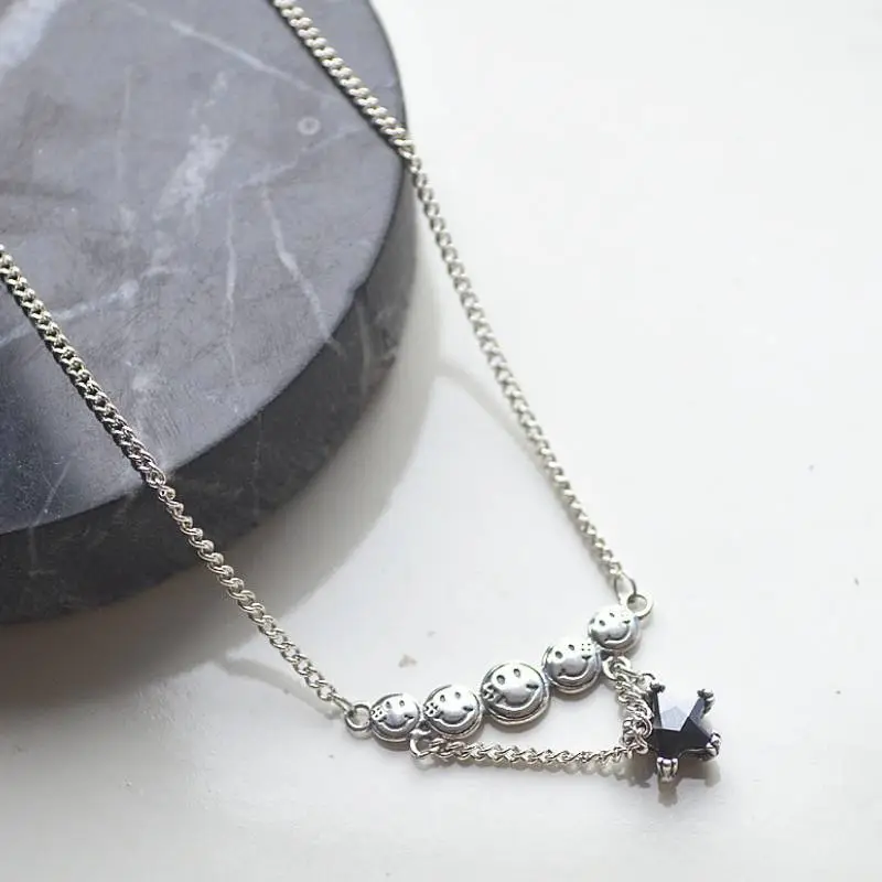 Silver Smiley Five Pointed Star Necklace-3