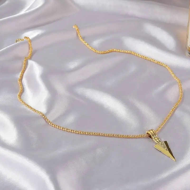 Retro Triangle Spearhead Necklace-2