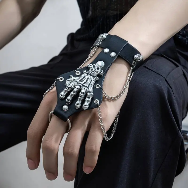 Retro Punk Rivet Skull Bracelet-2