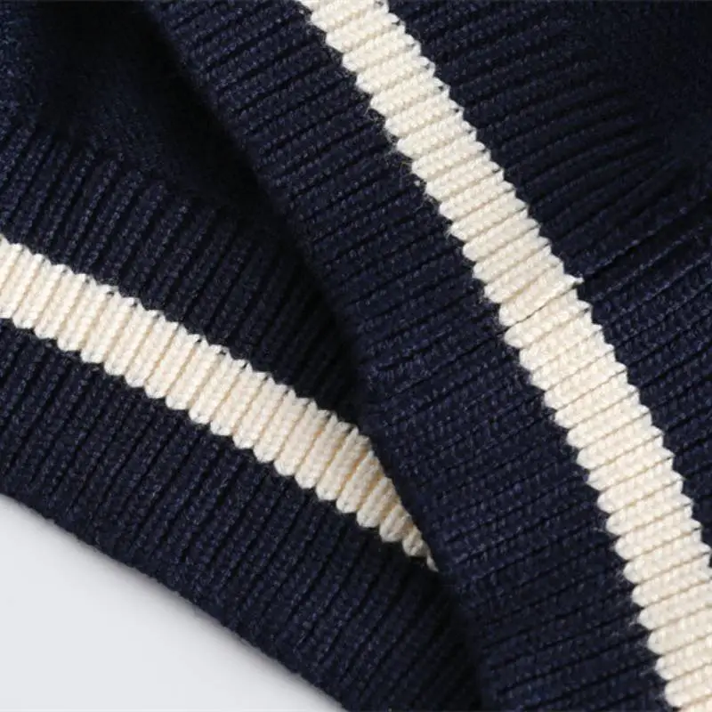 Retro Contrast Color Fake Two piece Loose Crewneck Knitted Sweater-2