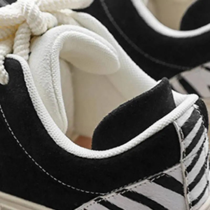 Black And White Zebra Striped Thick Sole Increased Dissolved Shoes-3