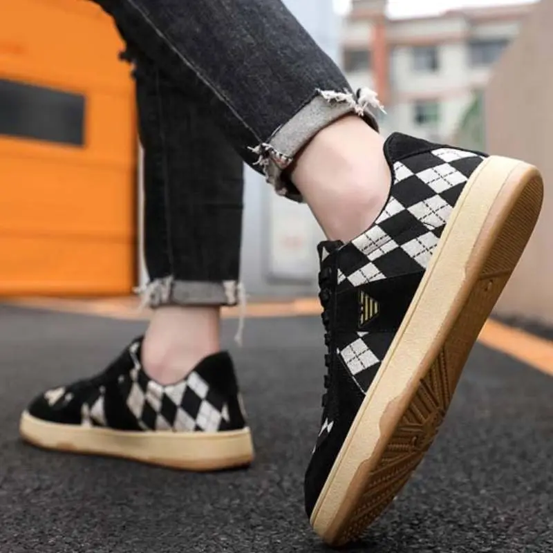 Comfortable Non slip Wear resistant Retro Sneakers-1
