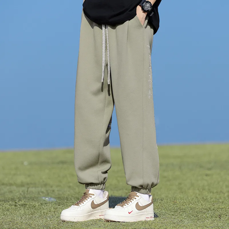 Fashionable Loose Knit Sweatpants-8