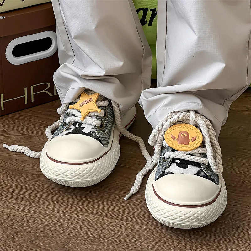 Trend Woody Cartoon Thick Soled Canvas Shoes-3