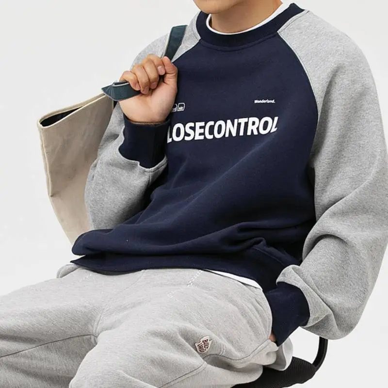 Color Blocked Printed Knitted Crewneck Sweatshirt-2