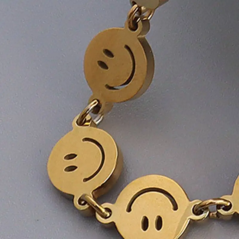 Simple Smiley Face Bracelet-4