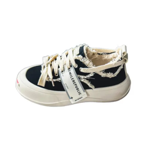 Ugly Cute Trendy Sports Canvas Sneakers